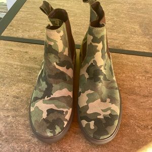 Steve Madden booties